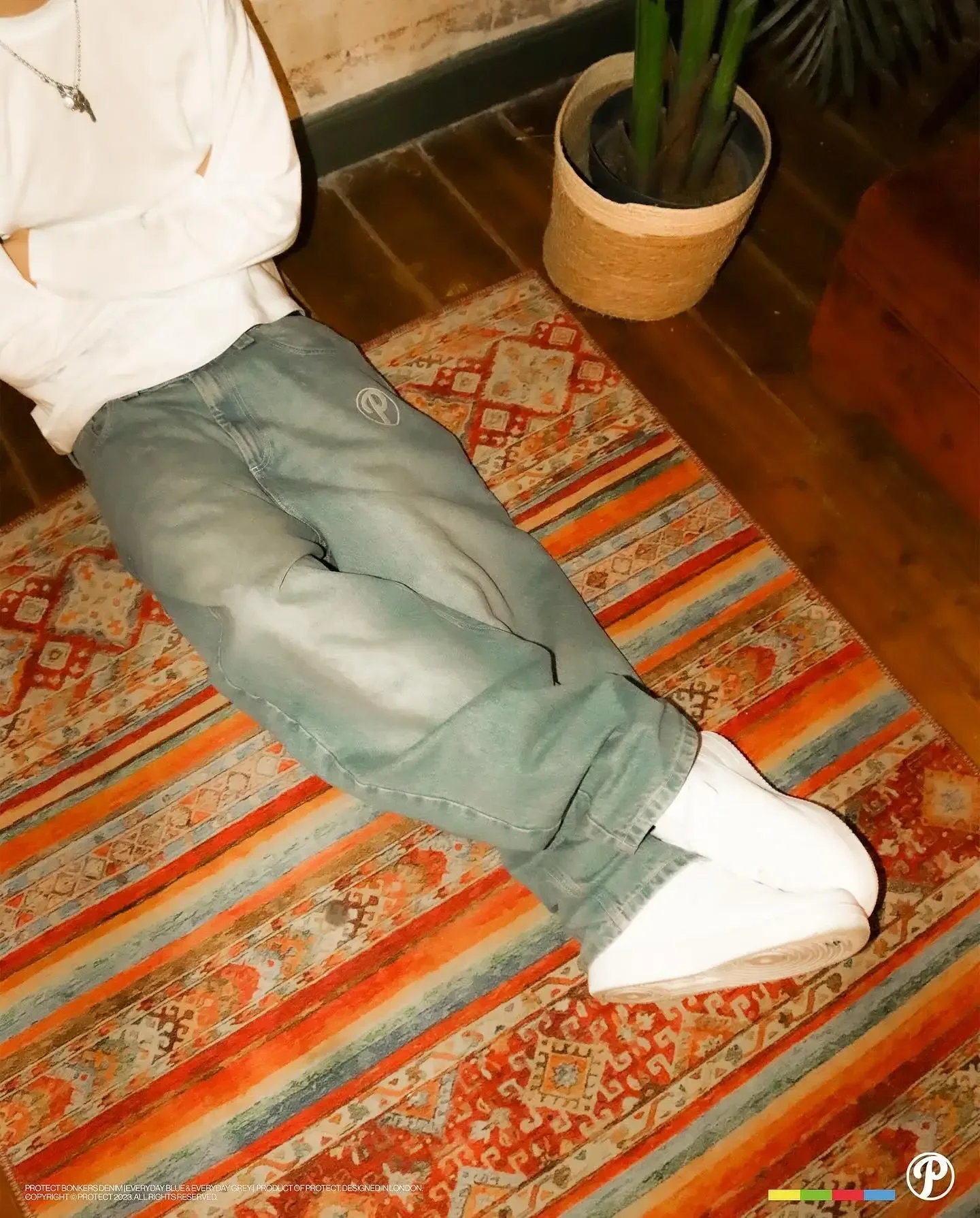 Gradient Fade Jeans - Image 37